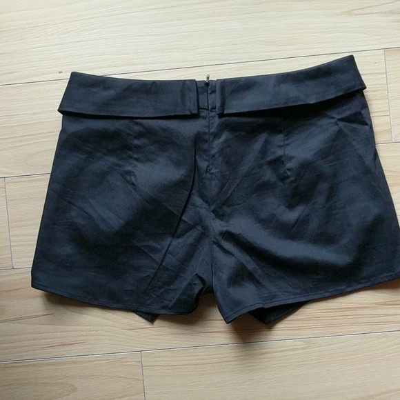 Aritzia Berklee Black Skort - Picture 5 of 6